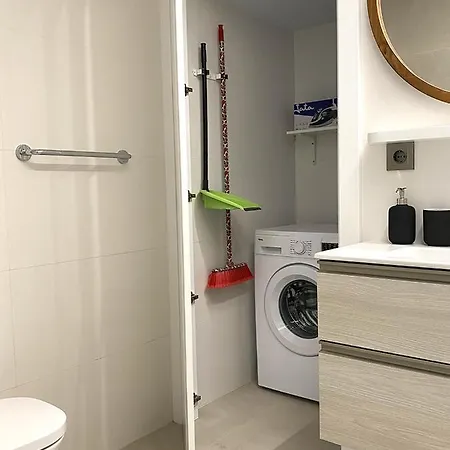 Marina Suites 9 *