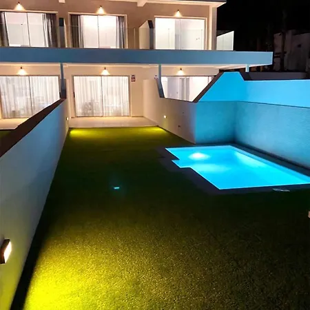 Marina Suites 9 *